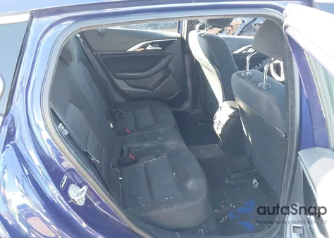 2017 Infiniti Qx30 z USA, uszkodzony, nr VIN SJKCH5CP9HA033058